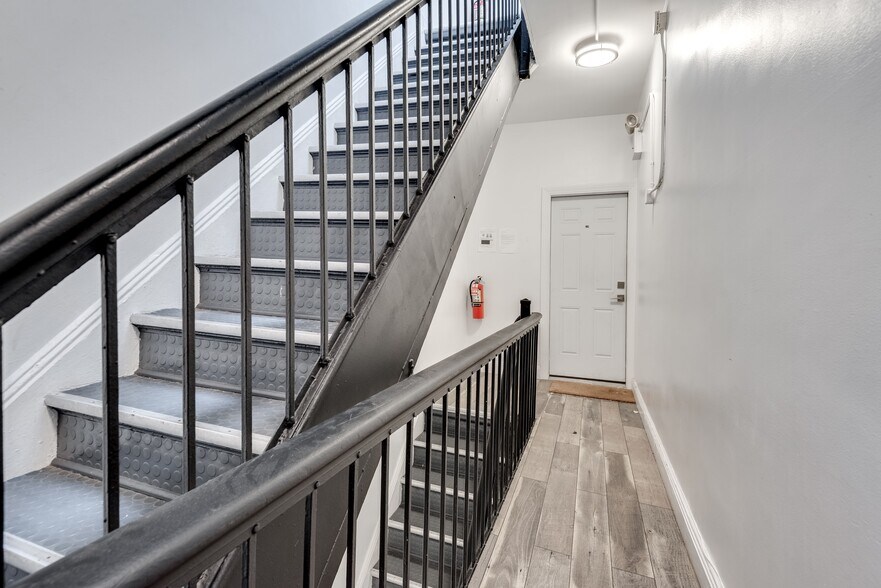More Photos Of 272 Smith St, Brooklyn Apartments For Sale