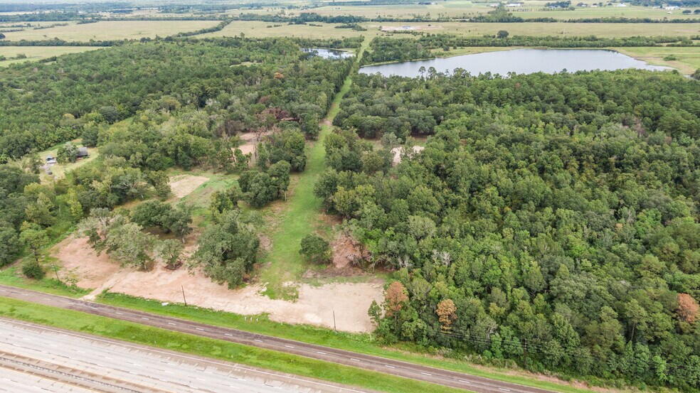 More Photos Of 0 E Feeder Rd, Hankamer Land For Sale