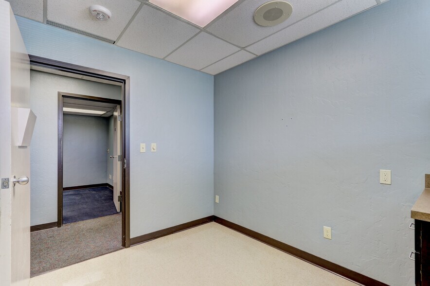 More Photos Of 5622 N Portland Ave, Oklahoma City Medical For Lease