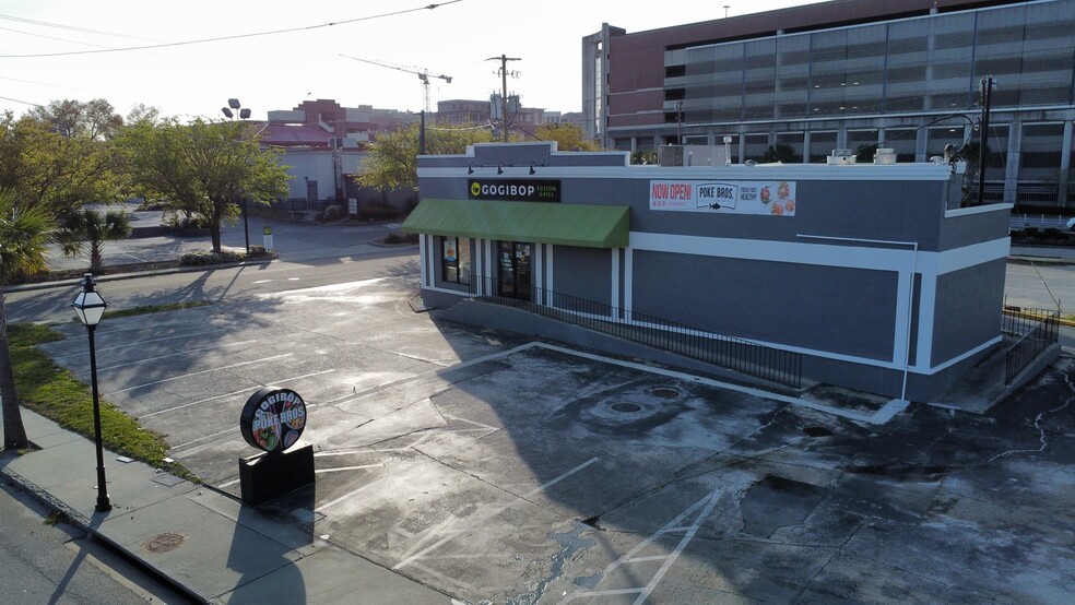 More Photos Of 221 Spring St, Charleston Fast Food For Lease