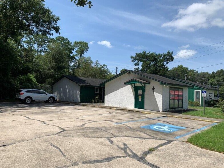 More Photos Of 10569 Lem Turner Rd, Jacksonville Medical For Sale