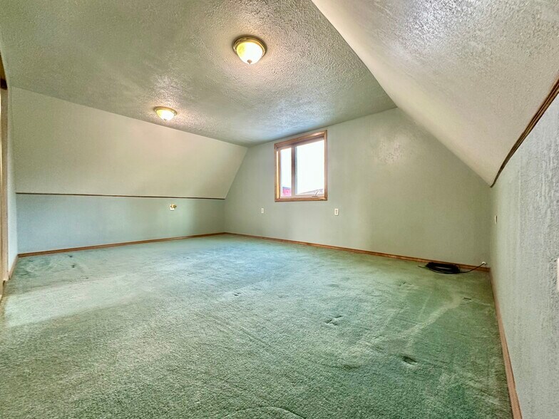 More Photos Of 2000 Steese Hwy, Fairbanks General Retail For Sale