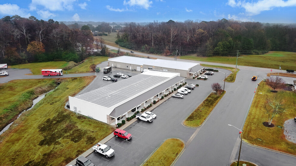More Photos Of 1990 Woodridge Park Rd, Greenville Research And Development For Lease