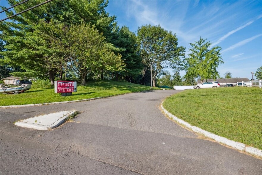 More Photos Of 121 US Highway 202, Ringoes Warehouse For Sale