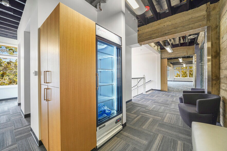 More Photos Of 205 Park Rd, Burlingame Office For Lease