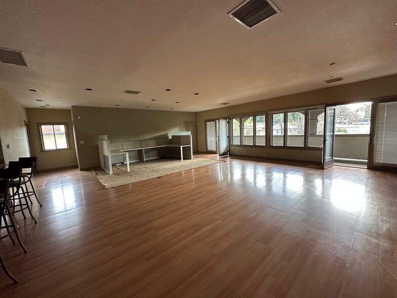 More Photos Of 1800 El Camino Real, Menlo Park Office For Sale
