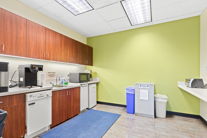 More Photos Of 33101 E Quincy Ave, Watkins Coworking Space