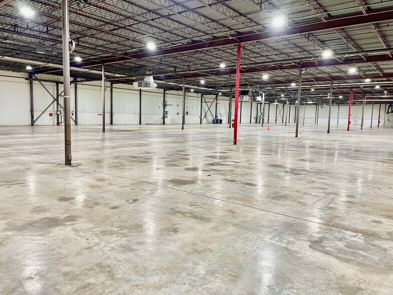 More Photos Of 3800 Old Tasso Rd NE, Cleveland Manufacturing For Lease