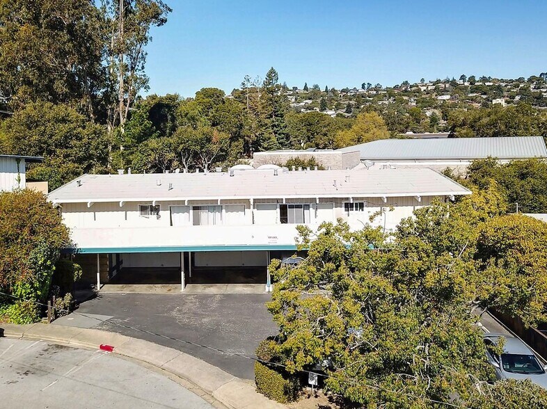 More Photos Of 6 Garden Ct, Belmont Apartments For Sale