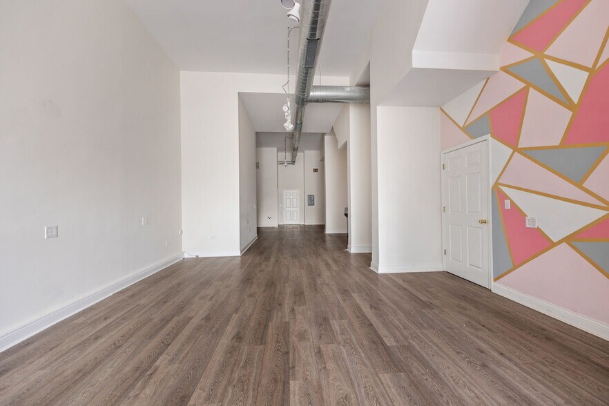 More Photos Of 2816 W Chicago Ave, Chicago Apartments For Lease