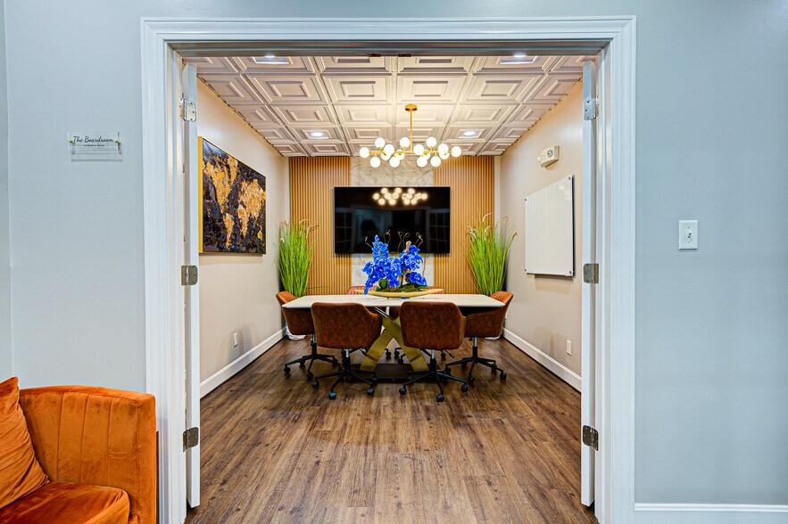 More Photos Of 3240 Office Pointe Pl, Louisville Coworking Space