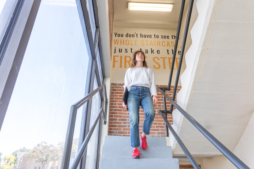 More Photos Of 25 N Market St, Jacksonville Coworking Space