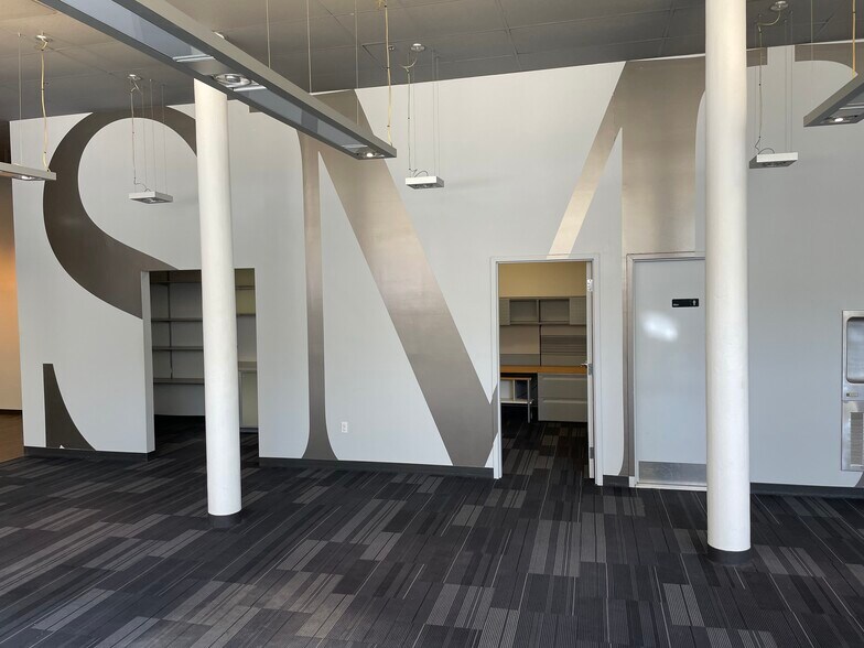 More Photos Of 400 Westminster St, Providence Coworking Space