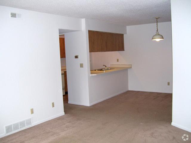 More Photos Of 1315 Westview Ave, East Lansing Apartments For Sale