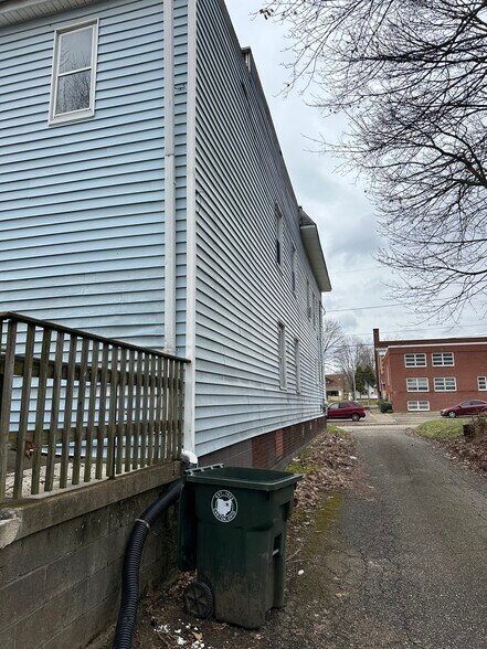 More Photos Of 1010 Sherlock Pl Ne, Canton Multifamily For Sale