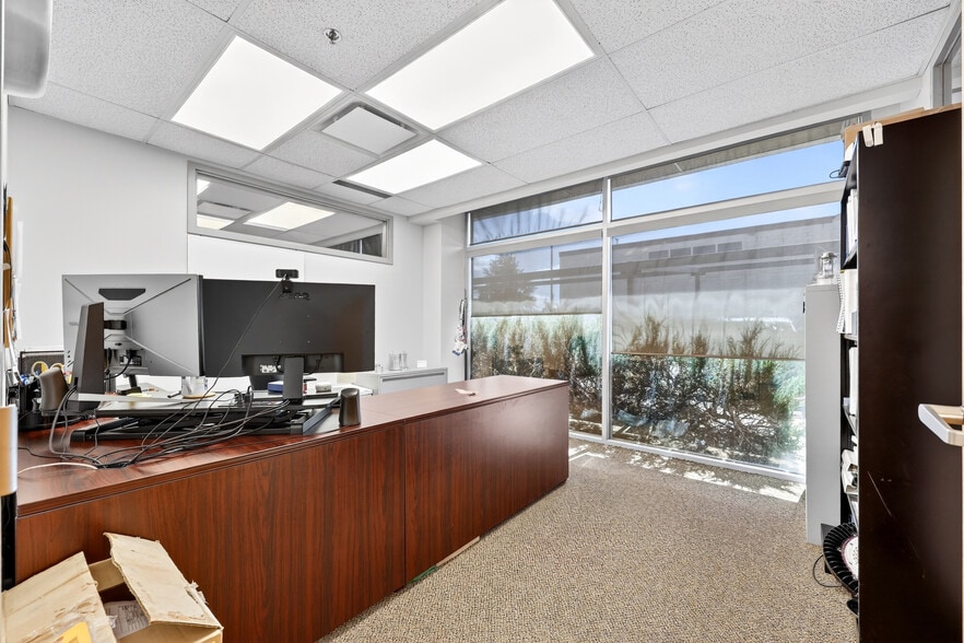 More Photos Of 5700 1st St SW, Calgary Warehouse For Sale