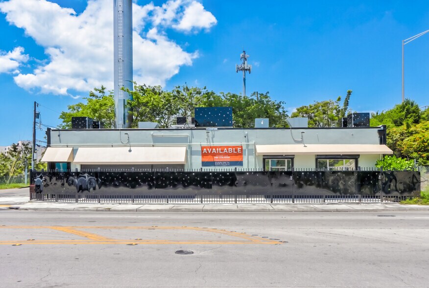 More Photos Of 643 NW 20th St, Miami Freestanding For Sale