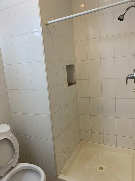 More Photos Of 125 Stratford Ave, Pittsburgh Apartments For Sale