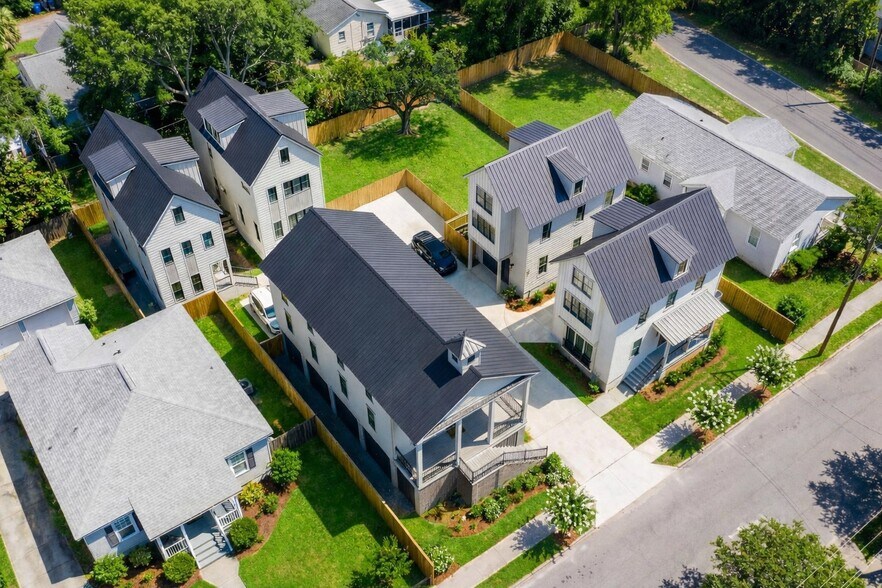 Primary Photo Of 179-183 Fishburne St, Charleston Land For Sale