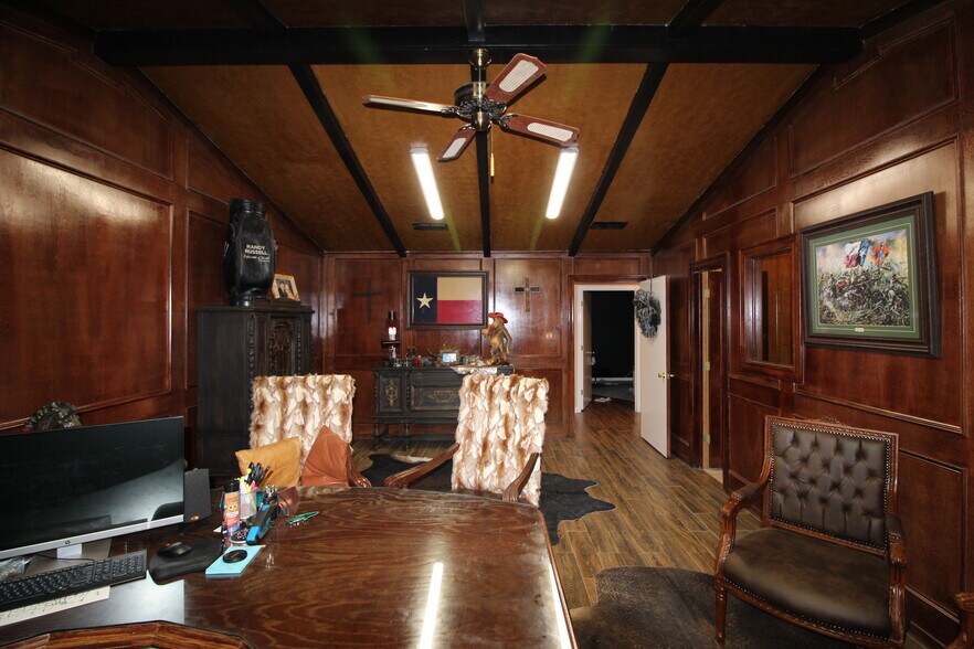 More Photos Of 1221 W University Blvd, Odessa Medical For Sale