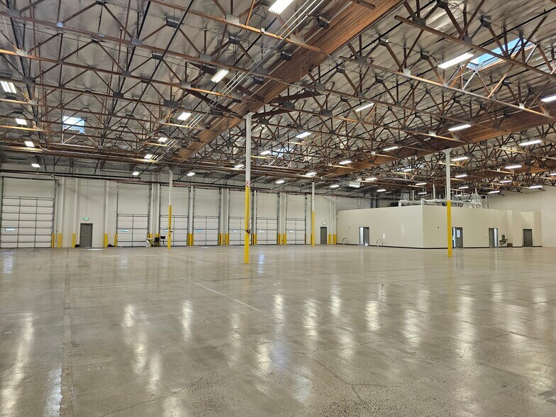 More Photos Of 4910-4990 Longley Ln, Reno Distribution For Lease