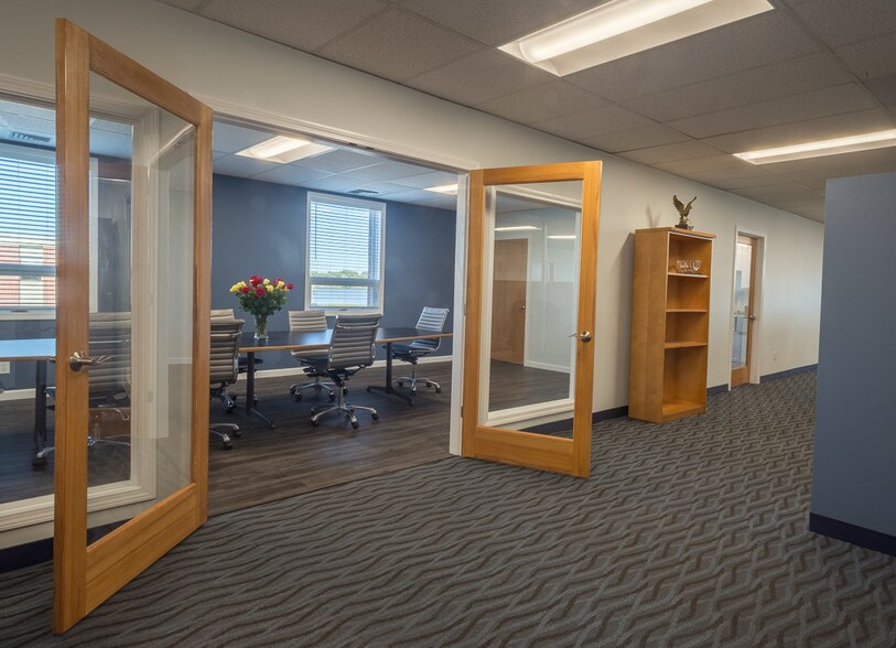 Photo of 2nd Floor Ste Door 16