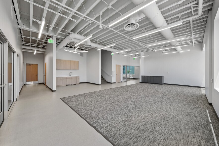 More Photos Of 3130 S Fairview St, Santa Ana Warehouse For Lease