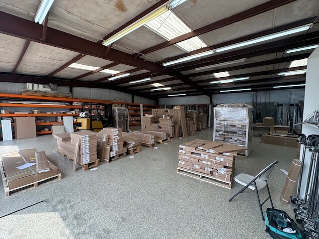 More Photos Of 27823 Highway Blvd, Katy Light Distribution For Lease
