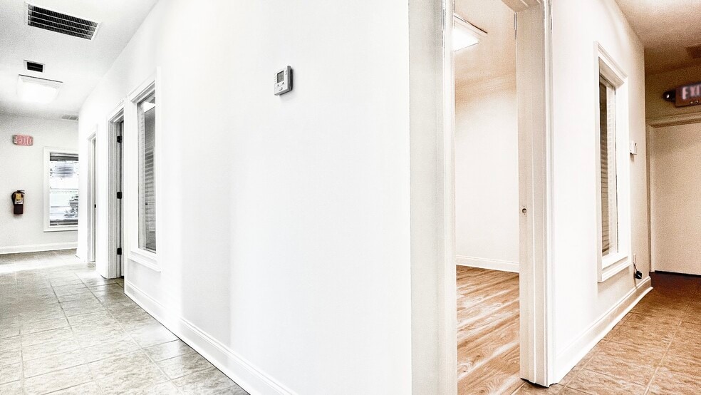 More Photos Of 4080 McGinnis Ferry Rd, Alpharetta Office For Sale