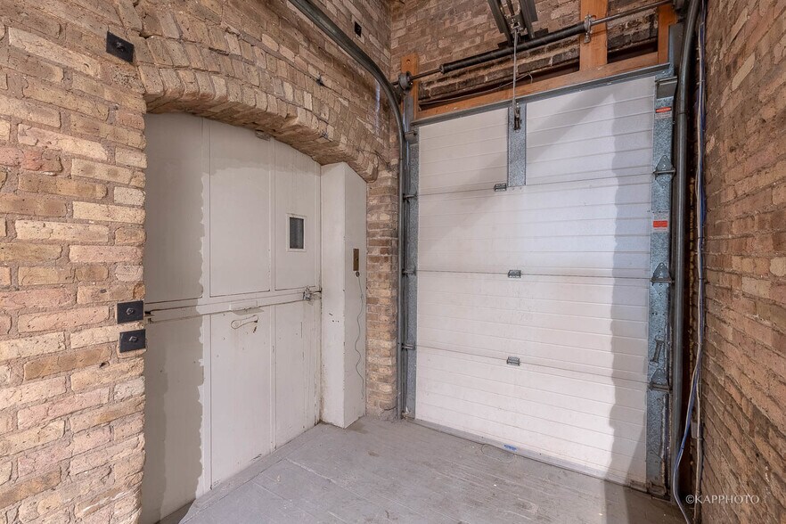 More Photos Of 1123 W Washington Blvd, Chicago Office For Lease