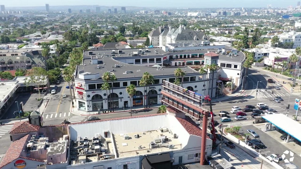 Primary Photo Of 8000 W Sunset Blvd, West Hollywood Restaurant For Lease