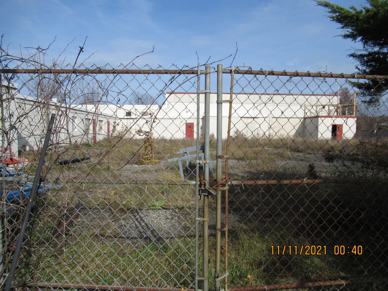 More Photos Of 63 Railroad Ave, Wallkill Warehouse For Lease
