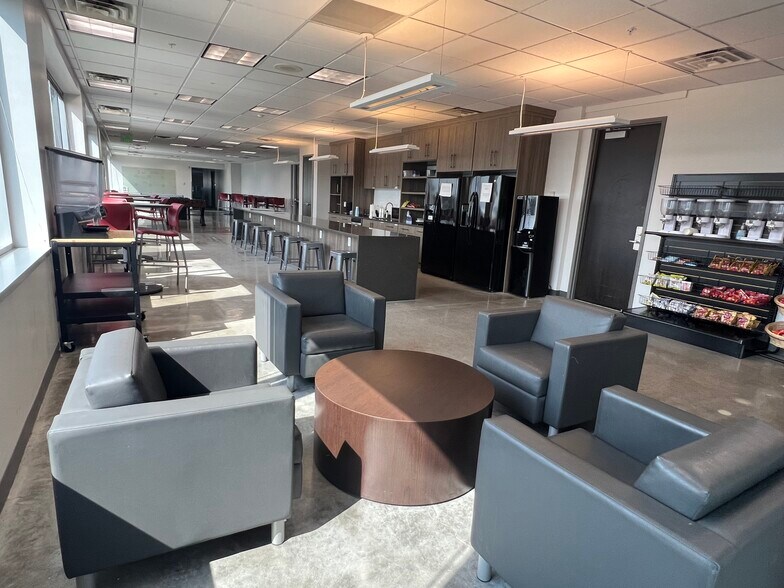 More Photos Of 10619 S Jordan Gtwy, South Jordan Office For Lease