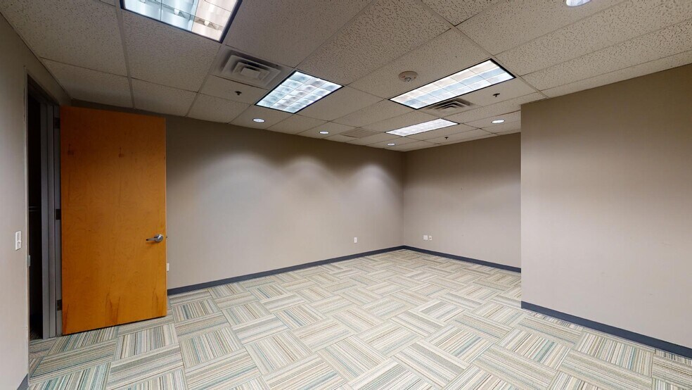 More Photos Of 7020 Hwy 290 E, Austin Flex For Lease