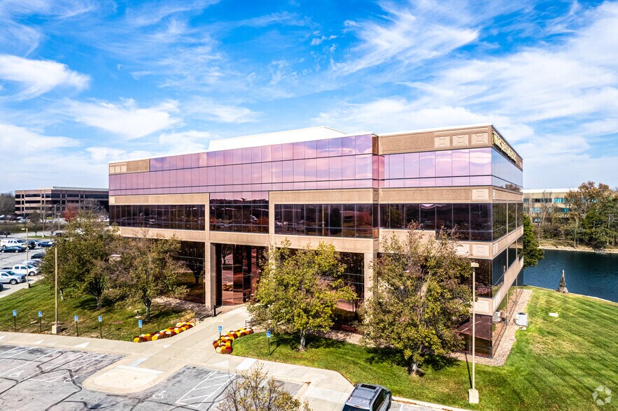 More Photos Of 12980 Metcalf Ave, Overland Park Unknown For Lease