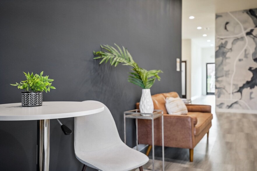 More Photos Of 613 Broadway, Wisconsin Dells Loft Creative Space For Sale