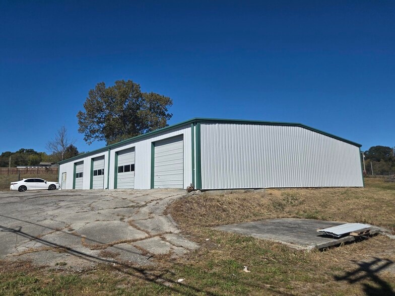 More Photos Of 225 Doc Norton Rd, Maryville Industrial For Sale