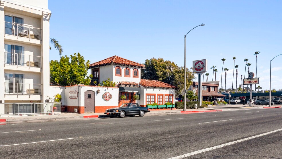 More Photos Of 6204 W Coast Hwy, Newport Beach Restaurant For Lease