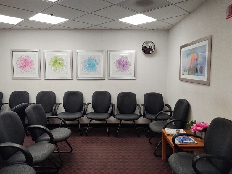 More Photos Of 7350 Van Dusen Rd, Laurel Medical For Sale