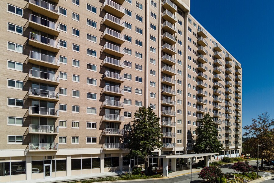 More Photos Of 1225 Martha Custis Dr, Alexandria Apartments For Sale