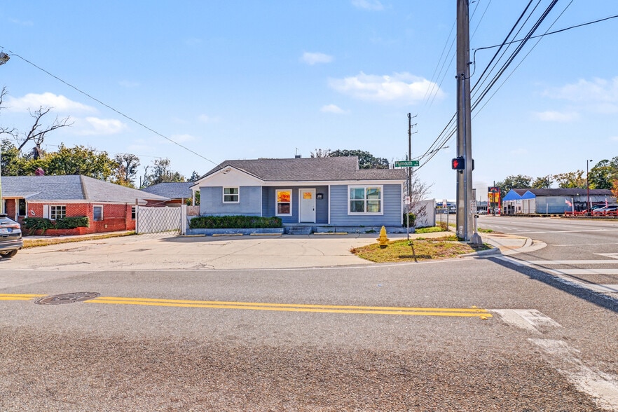 More Photos Of 1201 Cassat Ave, Jacksonville Medical For Sale