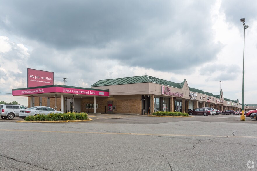 More Photos Of 1110-1212 30th St NW, Canton General Retail For Lease