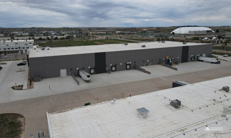 More Photos Of 1130 Diamond Valley Dr, Windsor Distribution For Sale