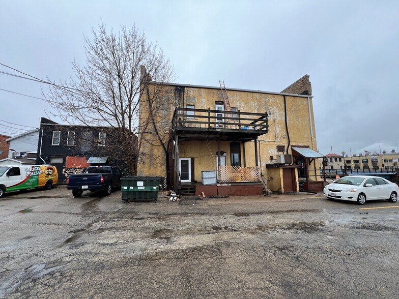 More Photos Of 2 Tayco St, Menasha Multifamily For Sale