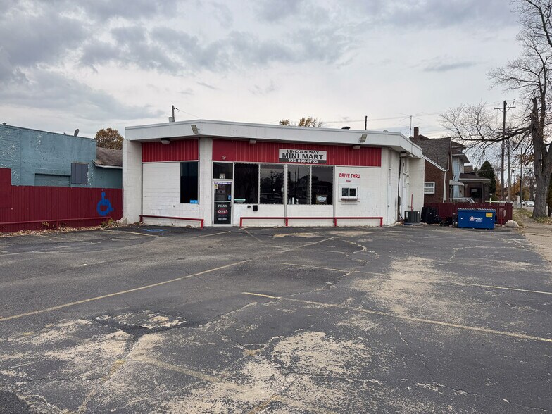 More Photos Of 720 Lincoln Way E, Massillon General Retail For Sale