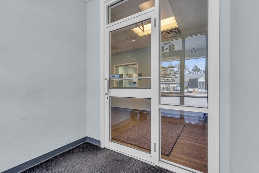 More Photos Of 508 Lakehurst Rd, Toms River Medical For Sale