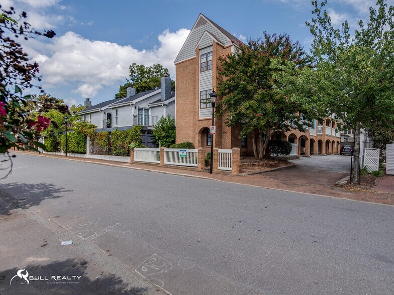 More Photos Of 406 W 9th St, Charlotte Apartments For Sale