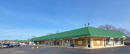 More Photos Of 5600-5649 167th St, Tinley Park Unknown For Lease