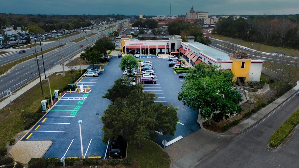 Primary Photo Of 601 Lake Minnie Dr, Sanford Unknown For Lease