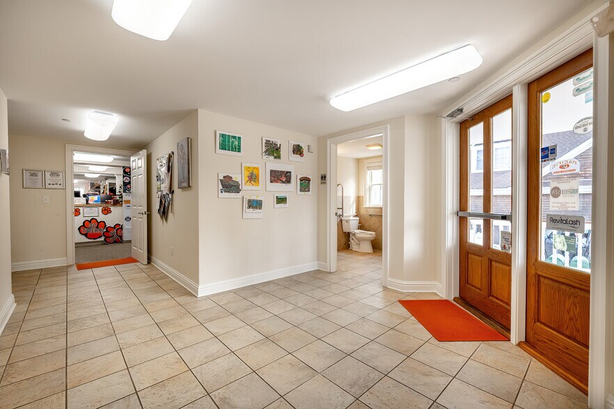 More Photos Of 27 Catoonah St, Ridgefield General Retail For Sale